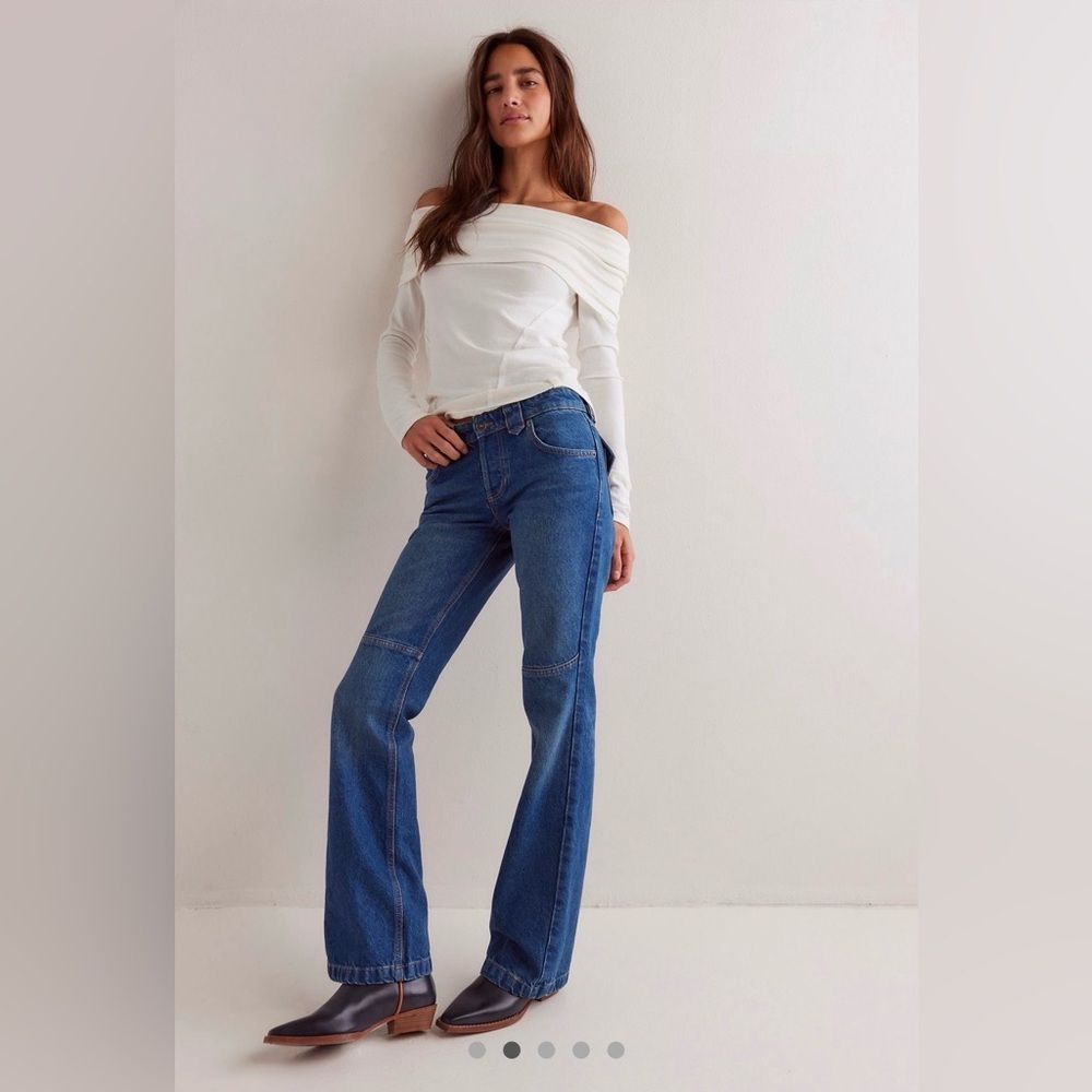 FREE PEOPLE Flora Low-Rise NWOT Bootcut Jeans - Bourbon Blue Size: 32 S